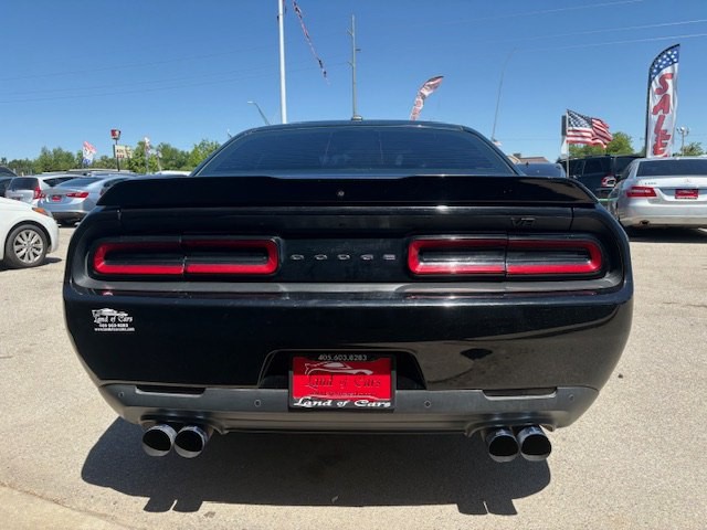 2016 Dodge Challenger Image 33