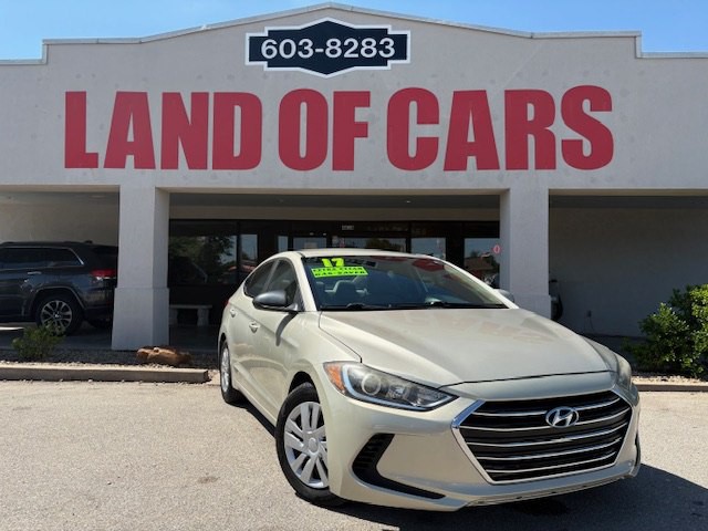 2017 Hyundai Elantra Image 1
