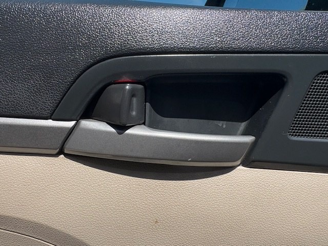 2017 Hyundai Elantra Image 15