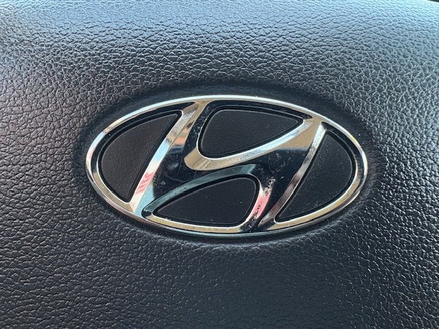 2017 Hyundai Elantra Image 20