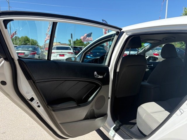 2015 Kia Forte Image 12
