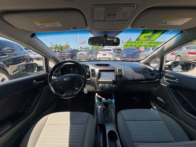 2015 Kia Forte Image 31
