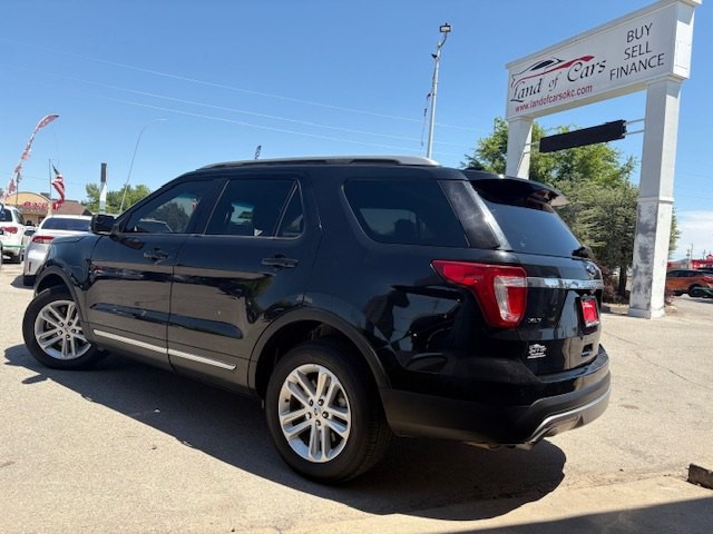 2017 Ford Explorer Image 3