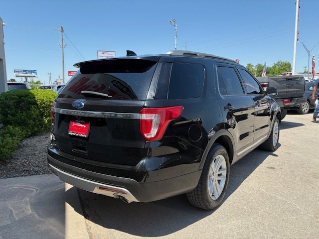 2017 Ford Explorer Image 39