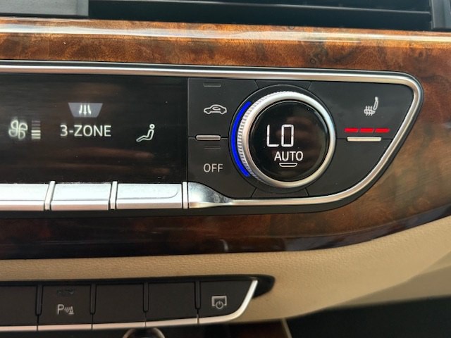 2017 Audi A4 Image 28