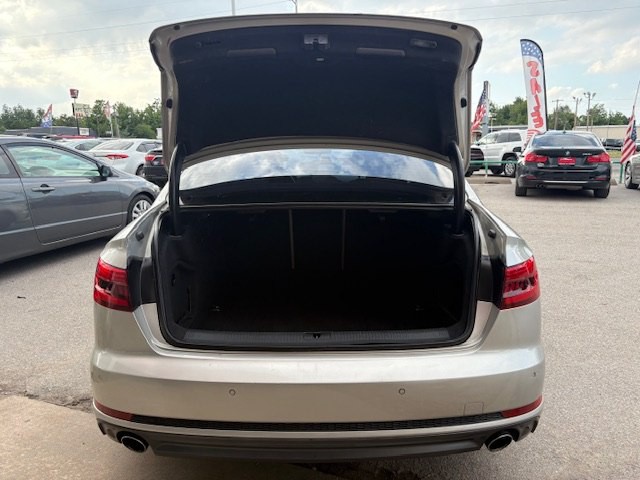 2017 Audi A4 Image 36