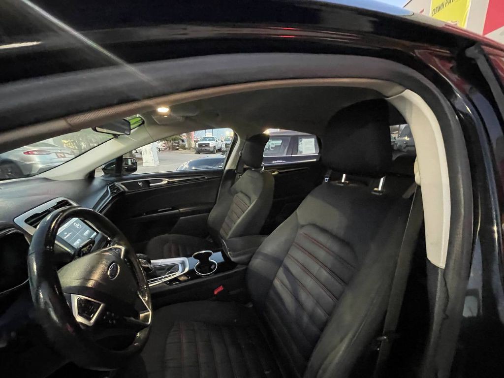 2014 Ford Fusion Image 22