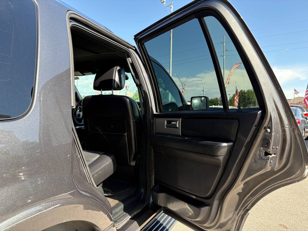 2016 Ford Expedition Image 8