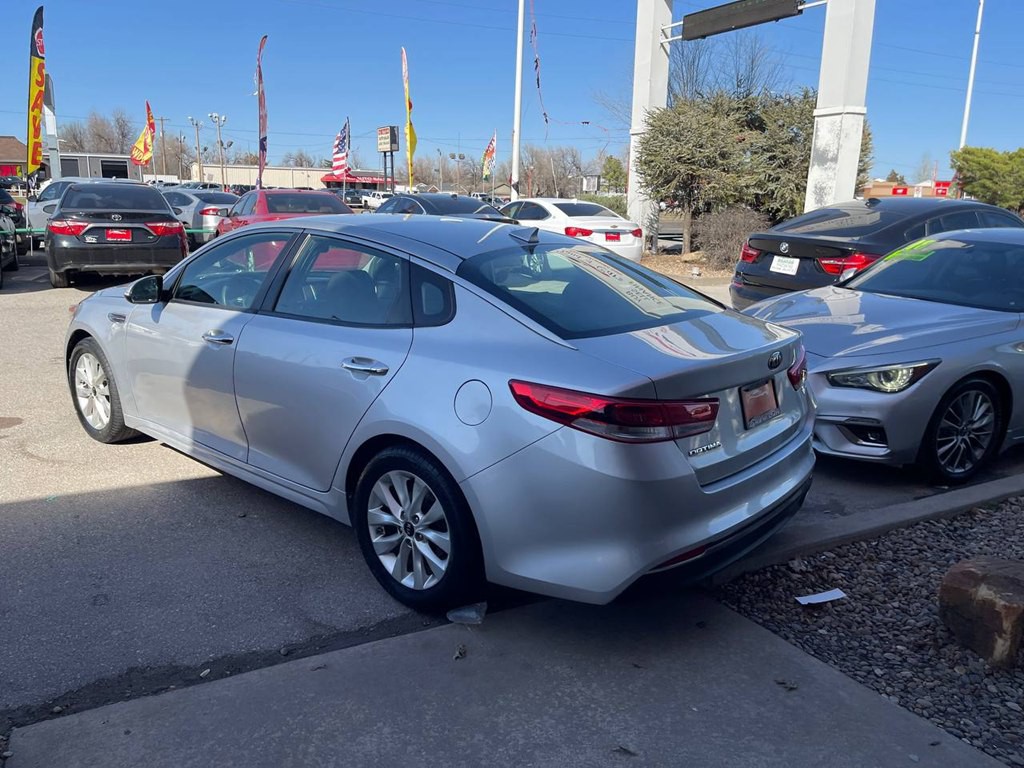 2018 Kia Optima Image 4