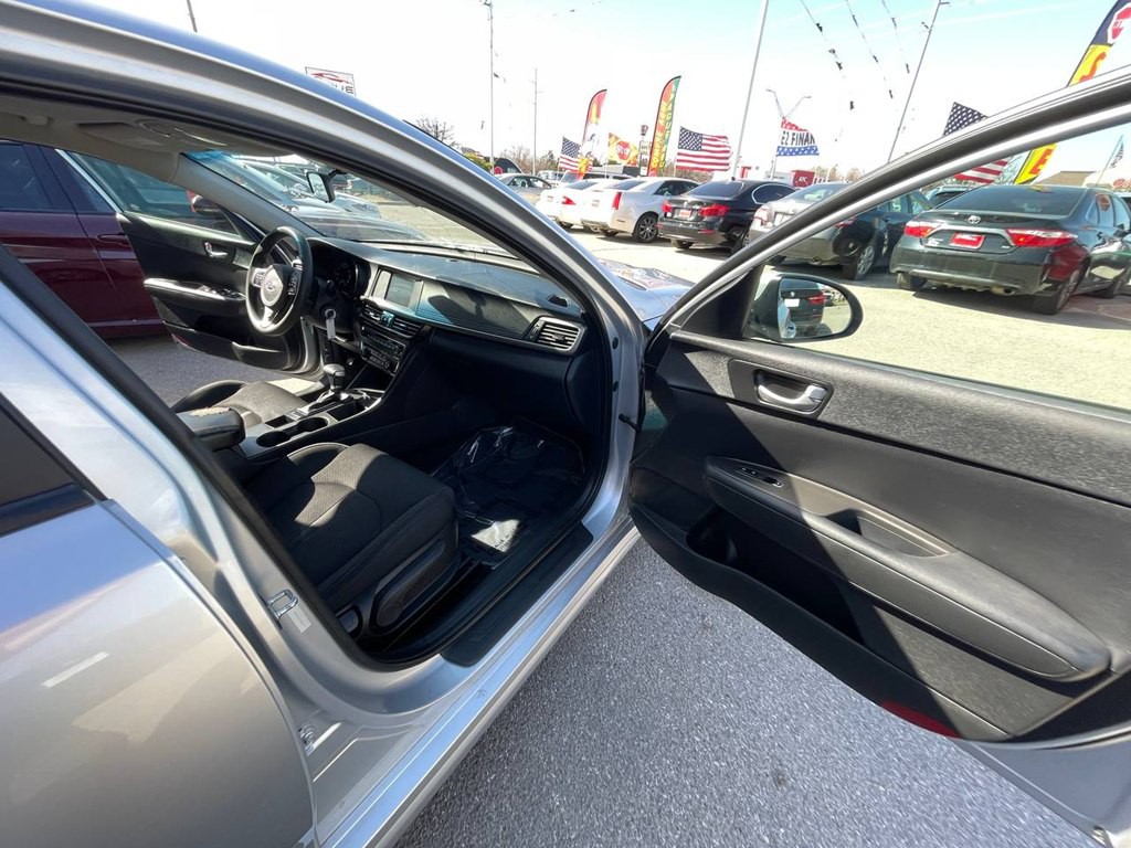 2018 Kia Optima Image 16