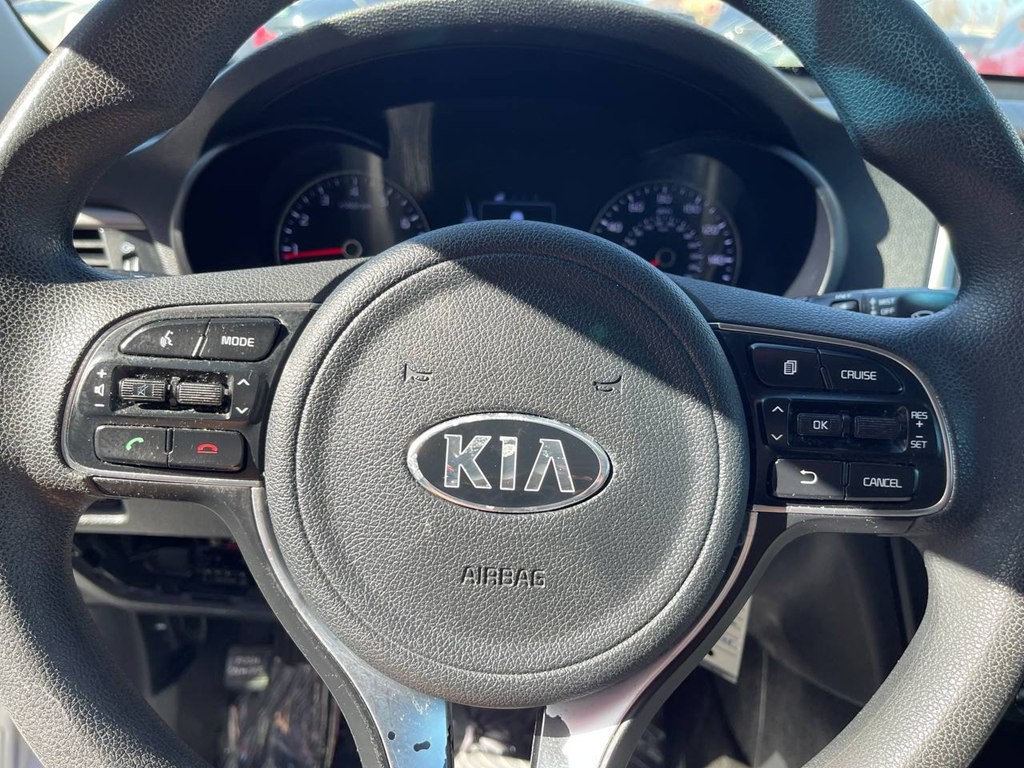 2018 Kia Optima Image 24