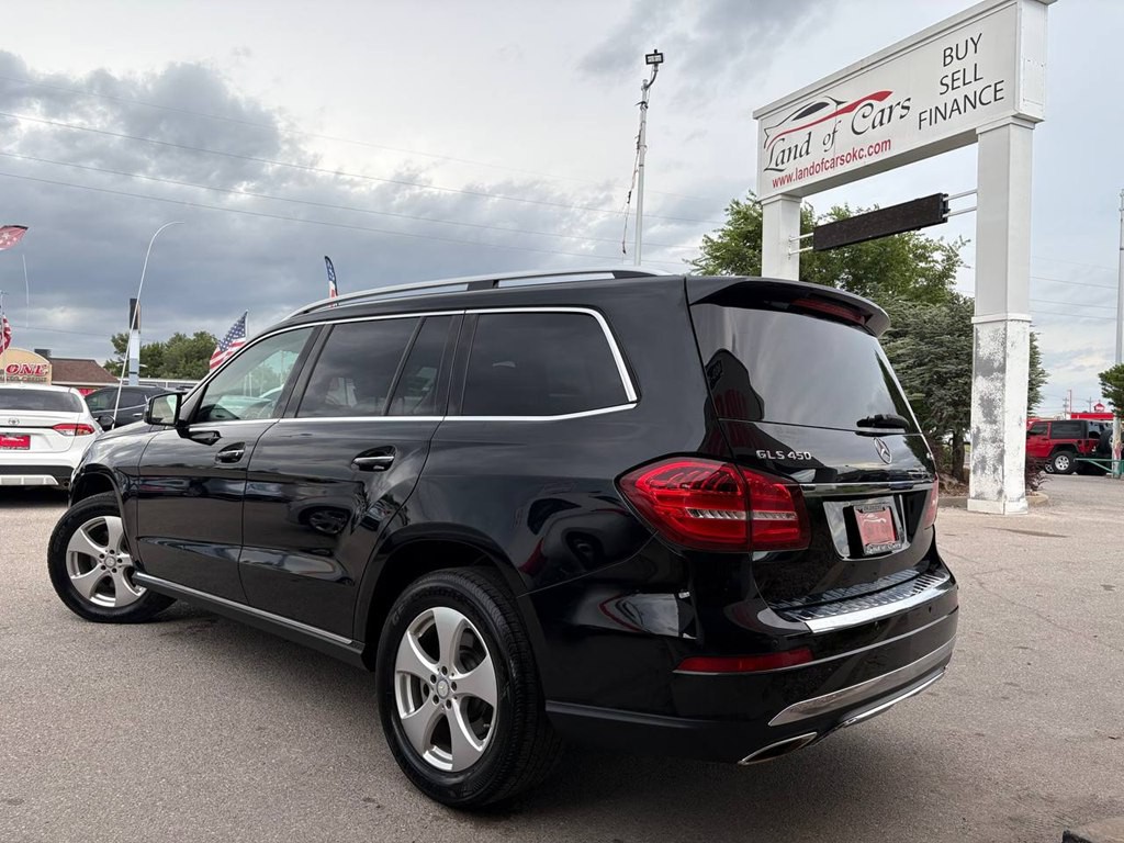 2017 Mercedes-Benz GLS-Class Image 2