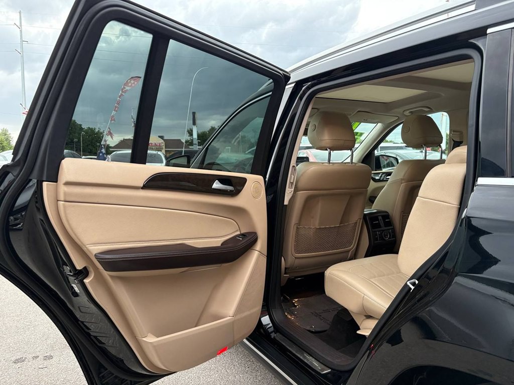 2017 Mercedes-Benz GLS-Class Image 12