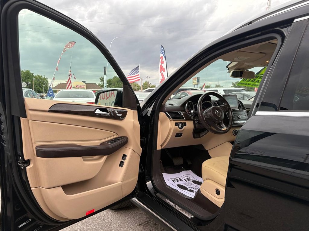 2017 Mercedes-Benz GLS-Class Image 15