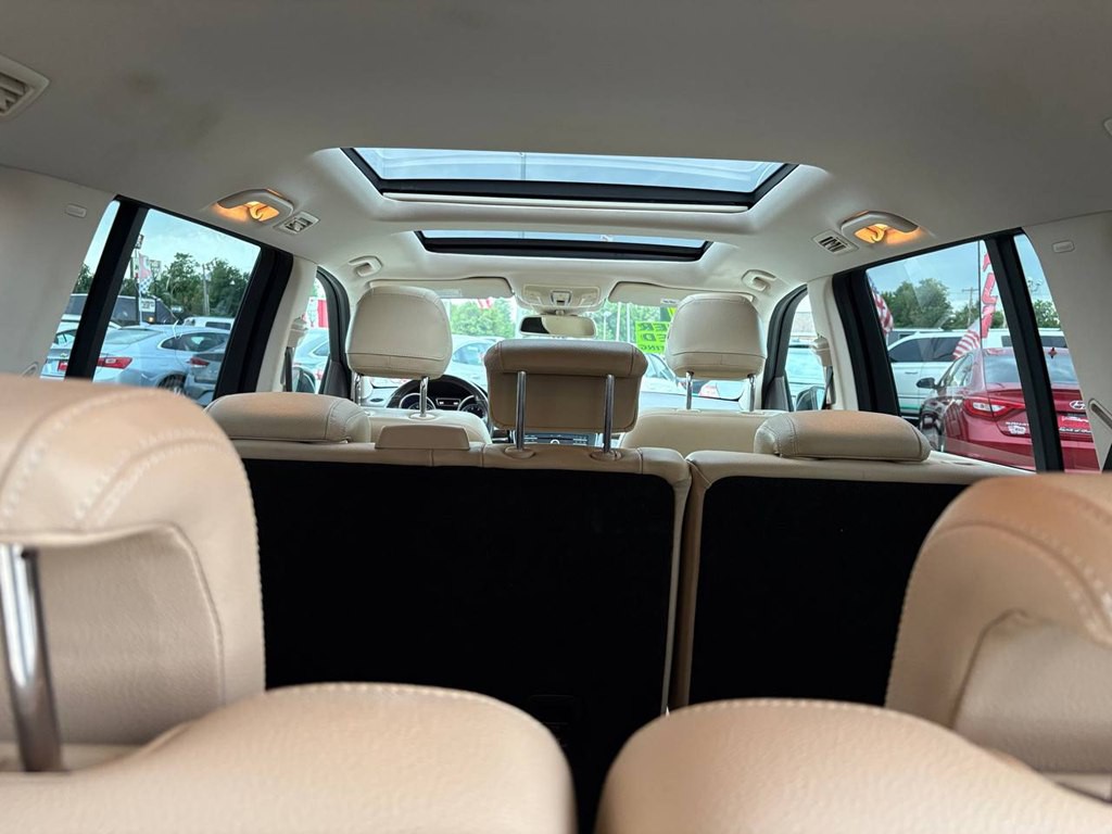 2017 Mercedes-Benz GLS-Class Image 34