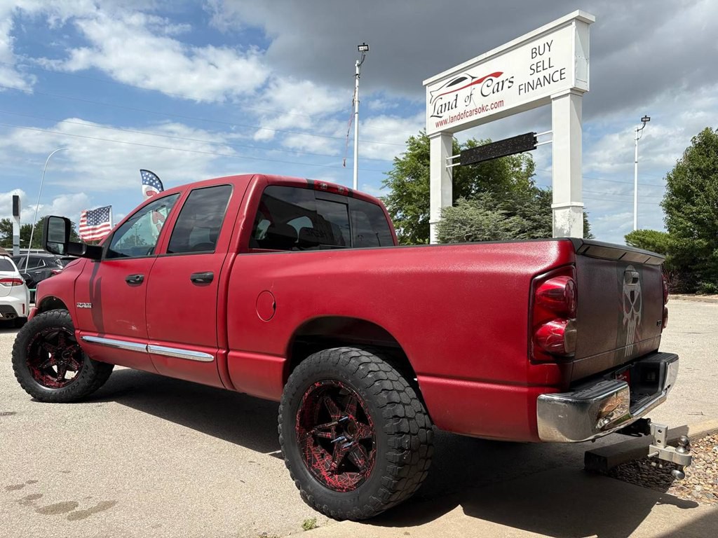 2008 Dodge Ram 1500 Image 2