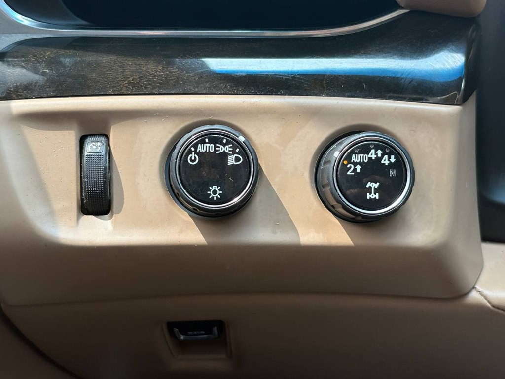 2018 Cadillac Escalade Image 23