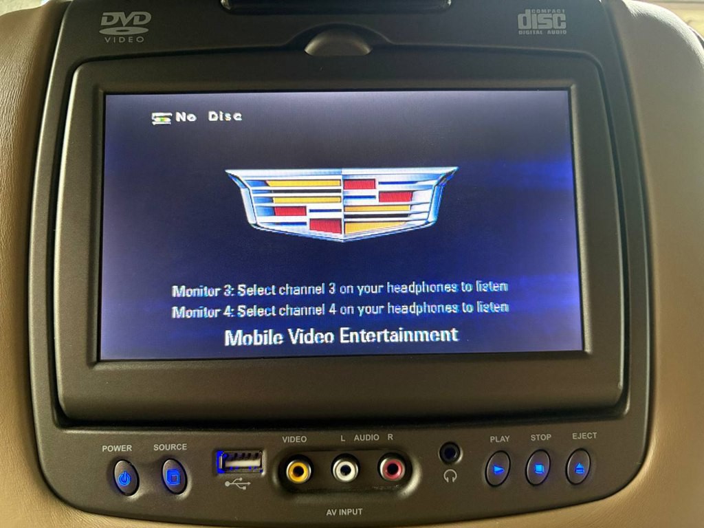 2018 Cadillac Escalade Image 35