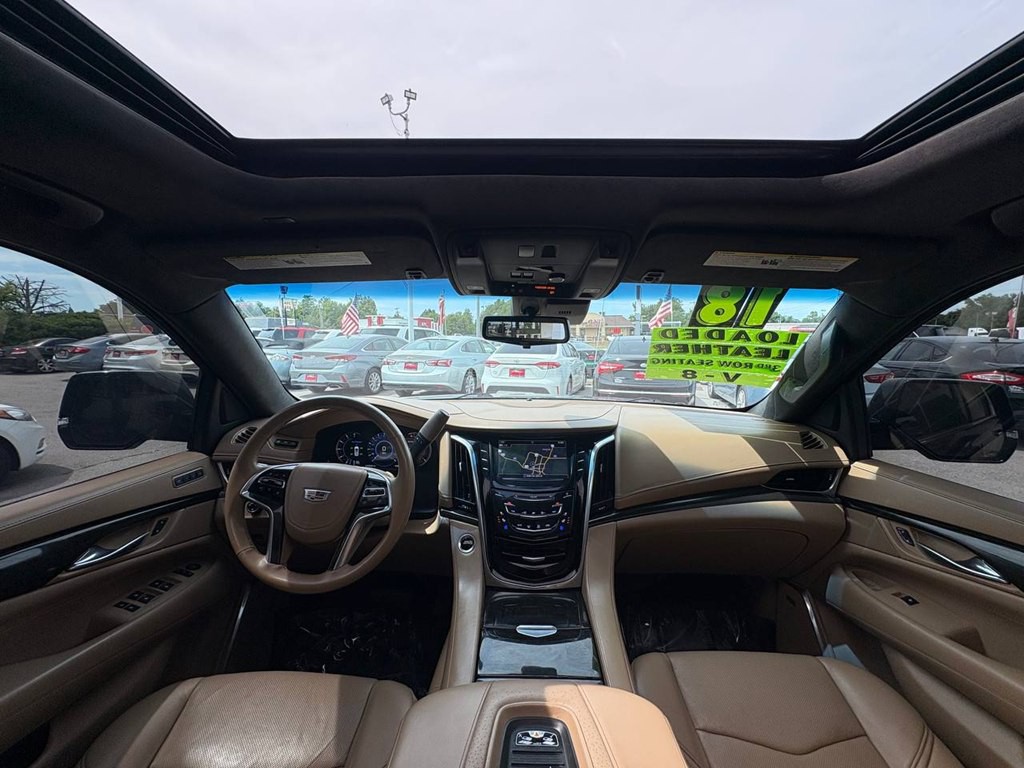 2018 Cadillac Escalade Image 37