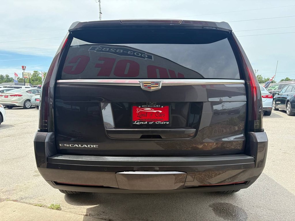 2018 Cadillac Escalade Image 45
