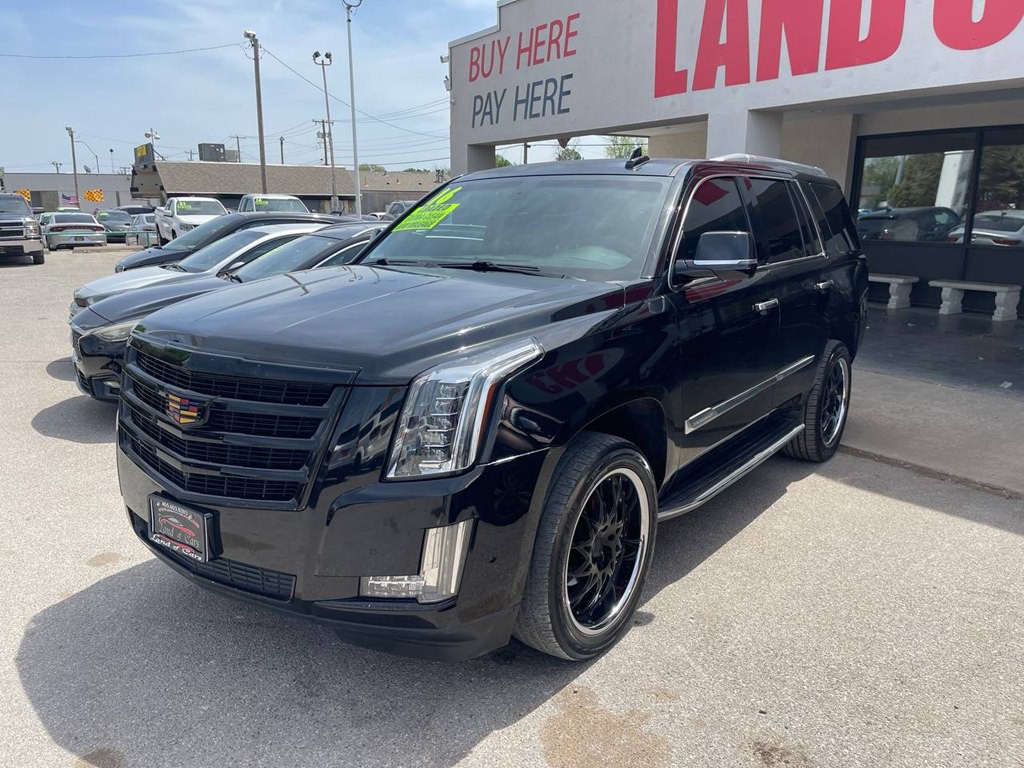 2016 Cadillac Escalade Image 3