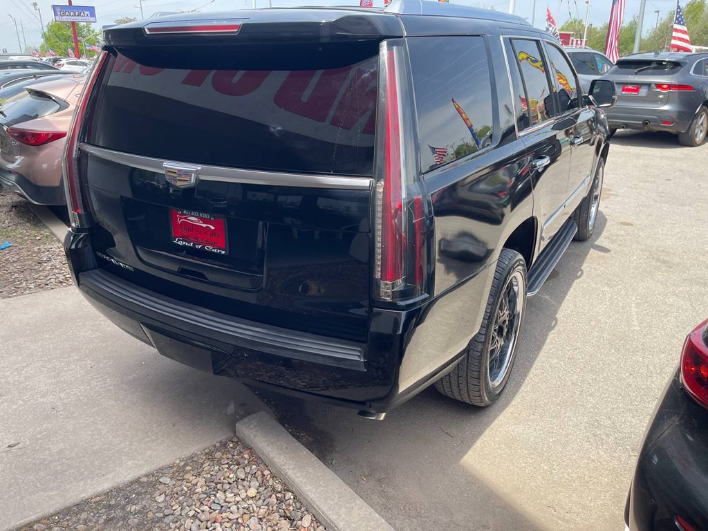 2016 Cadillac Escalade Image 5