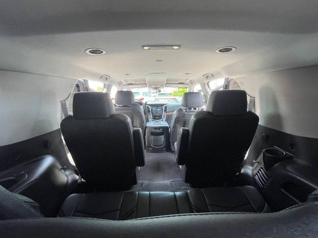 2016 Cadillac Escalade Image 14