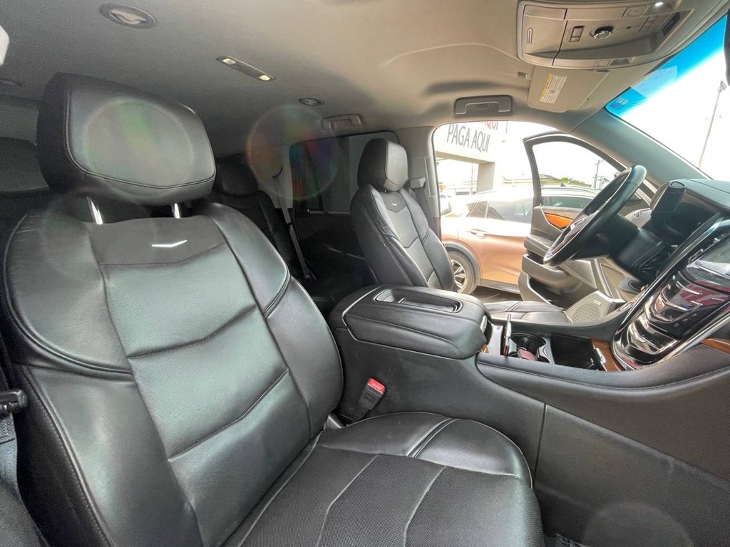 2016 Cadillac Escalade Image 34