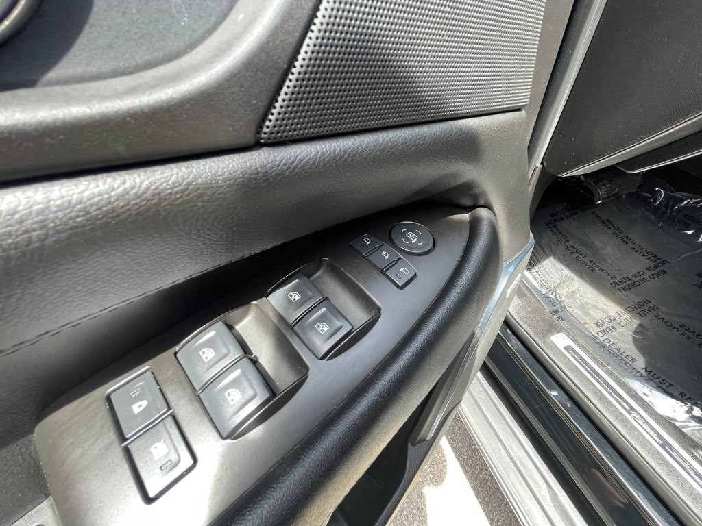 2016 Cadillac Escalade Image 37