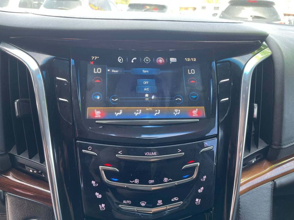 2016 Cadillac Escalade Image 52