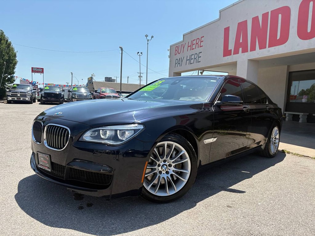 2015 BMW 7 Series Image 3