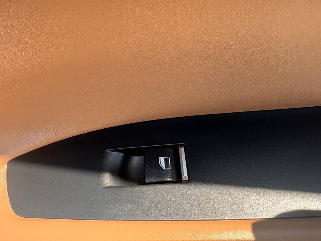 2015 BMW 7 Series Image 7