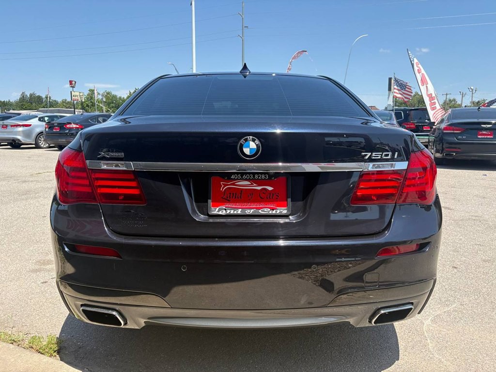 2015 BMW 7 Series Image 46