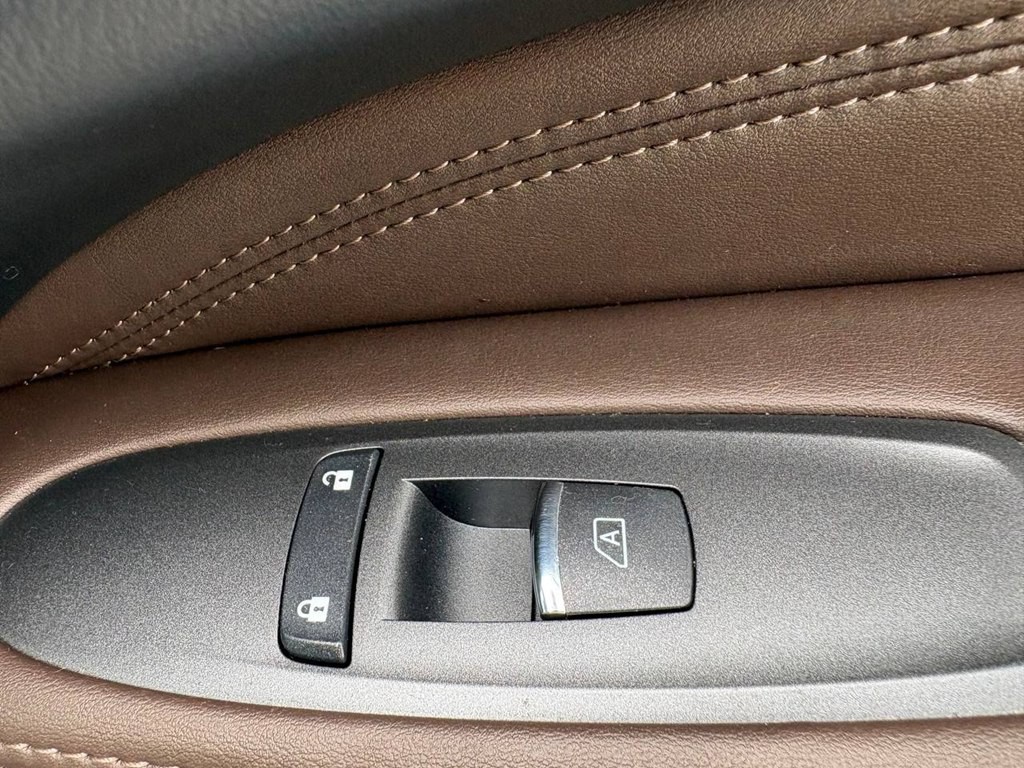 2015 INFINITI QX60 Image 7
