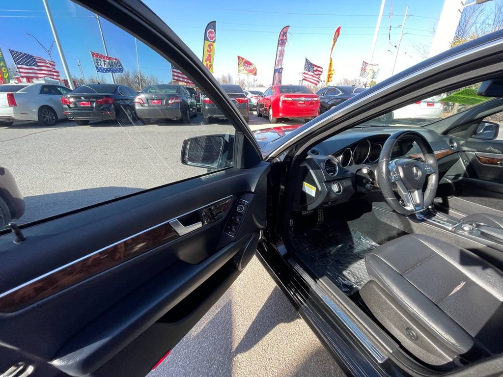 2013 Mercedes-Benz C-Class Image 23