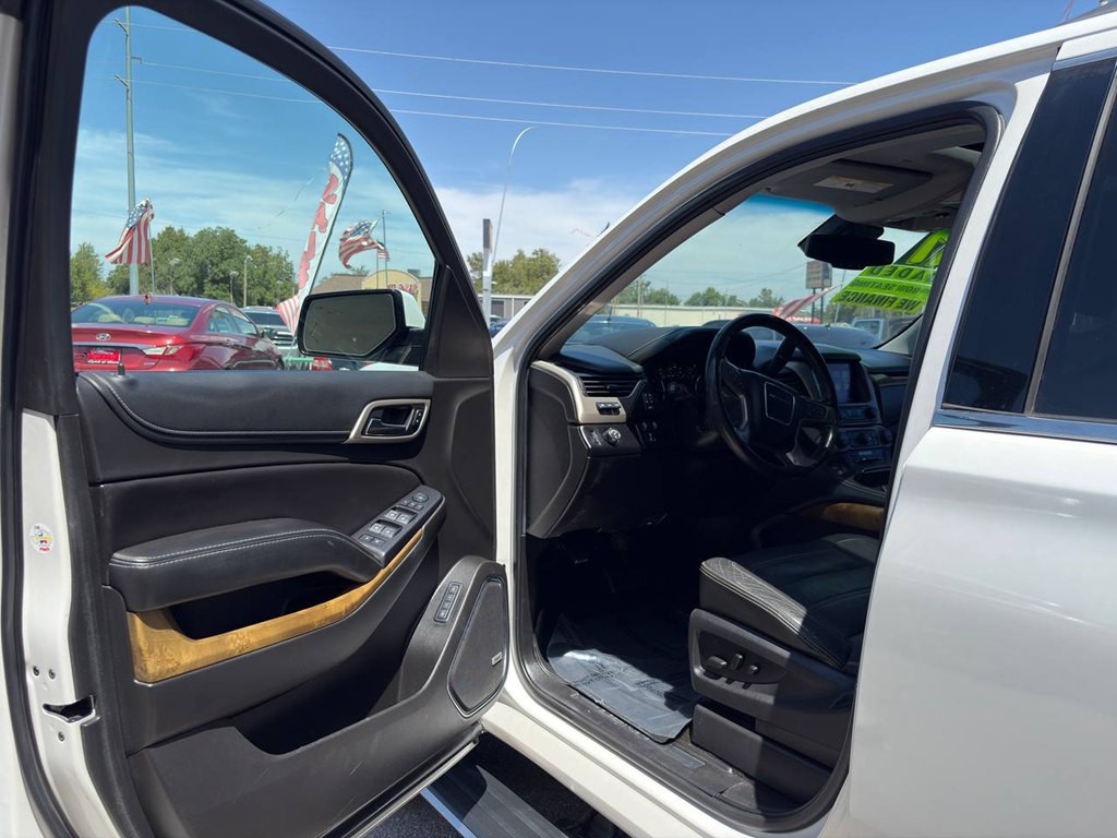 2017 GMC Yukon Image 17