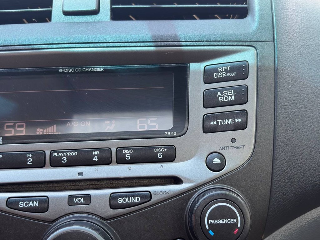 2007 Honda Accord Image 18
