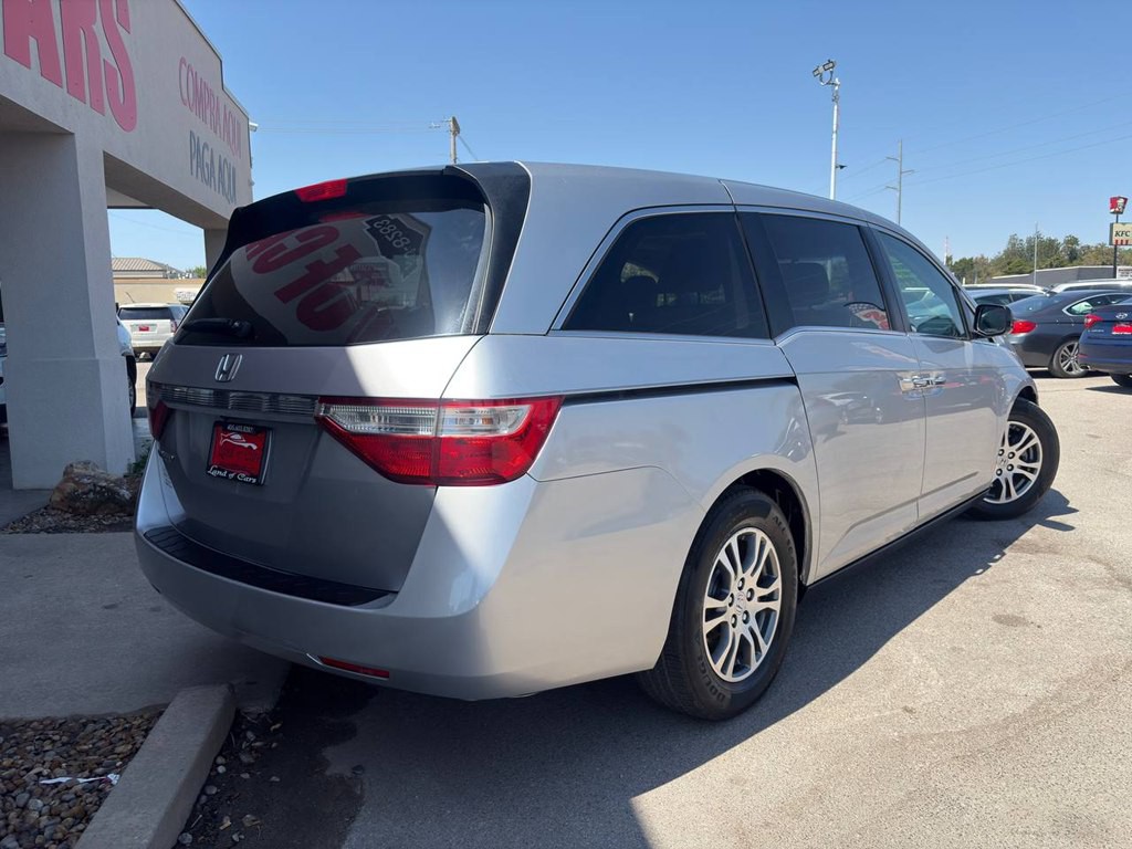 2012 Honda Odyssey Image 4