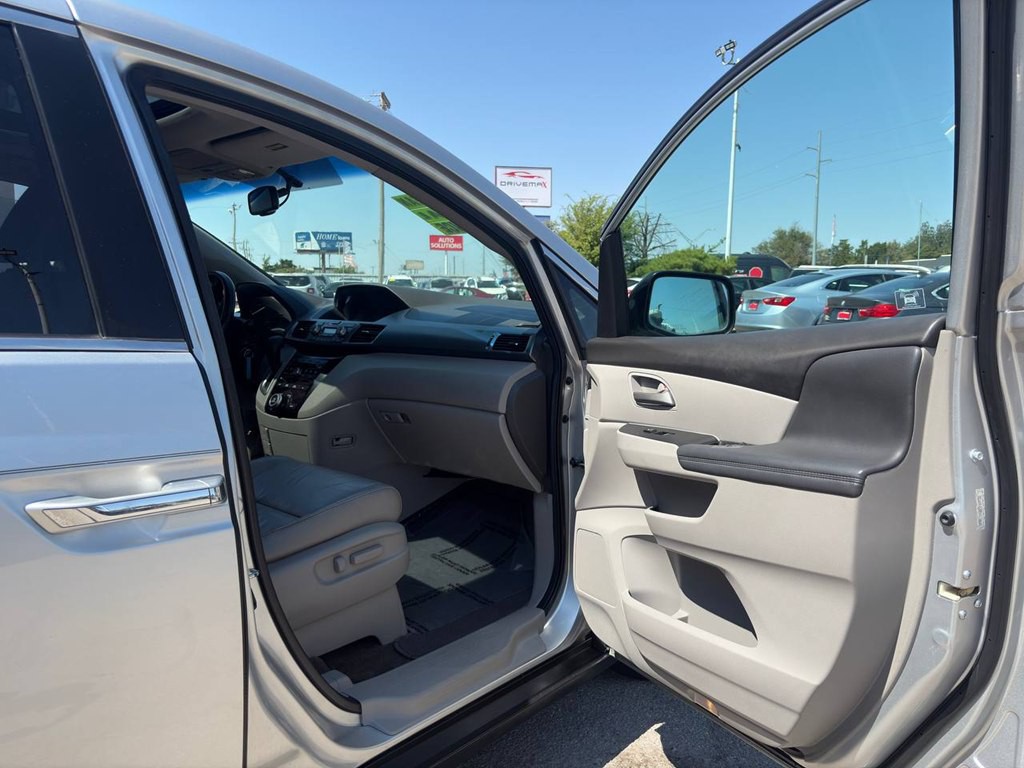 2012 Honda Odyssey Image 5