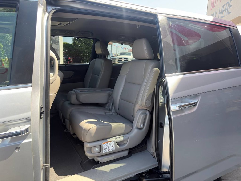 2012 Honda Odyssey Image 14