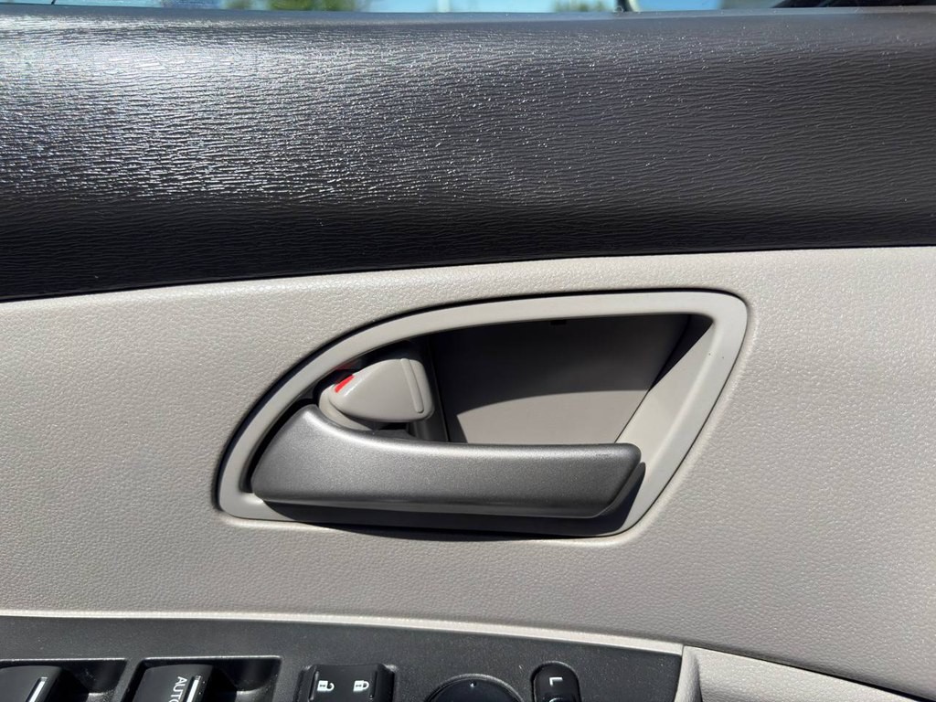 2012 Honda Odyssey Image 17