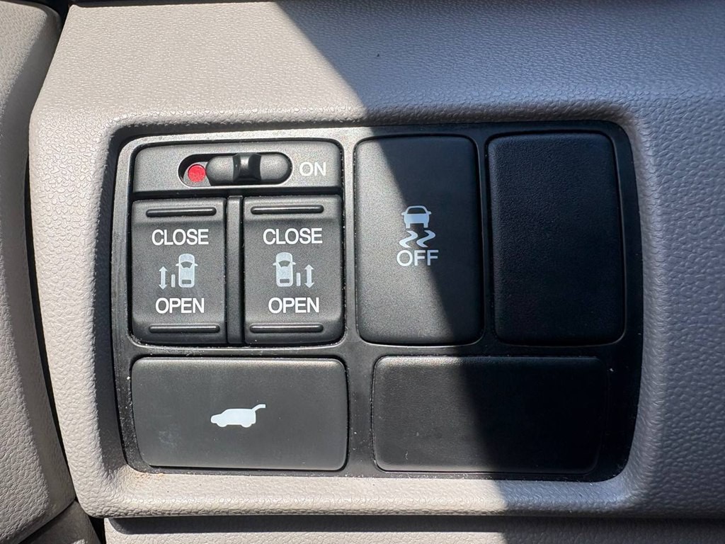 2012 Honda Odyssey Image 20