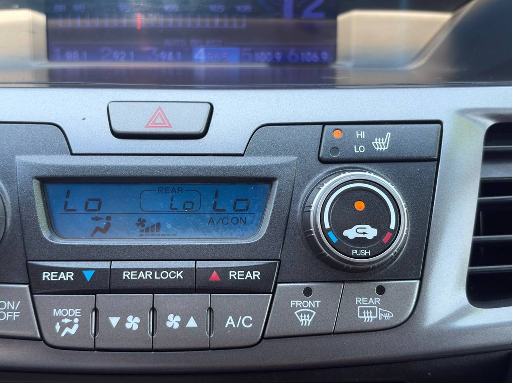 2012 Honda Odyssey Image 26