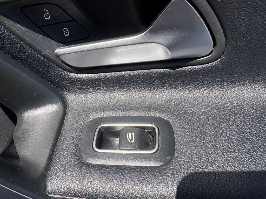 2021 Mercedes-Benz CLA-Class Image 14