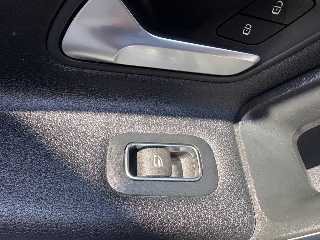 2021 Mercedes-Benz CLA-Class Image 17