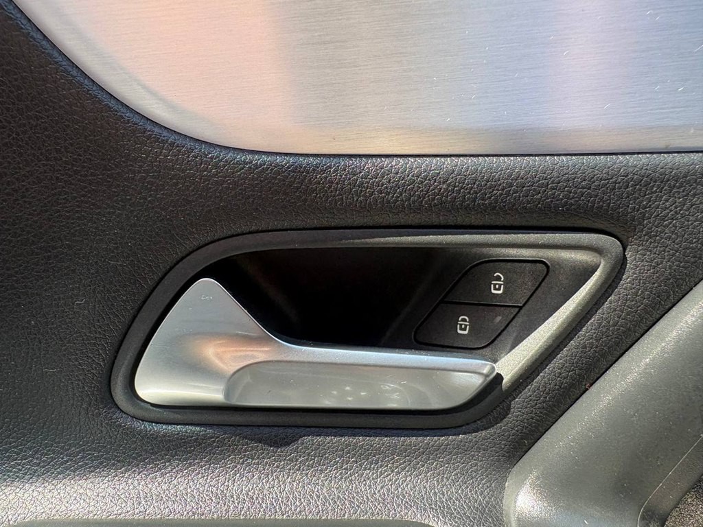 2021 Mercedes-Benz CLA-Class Image 19