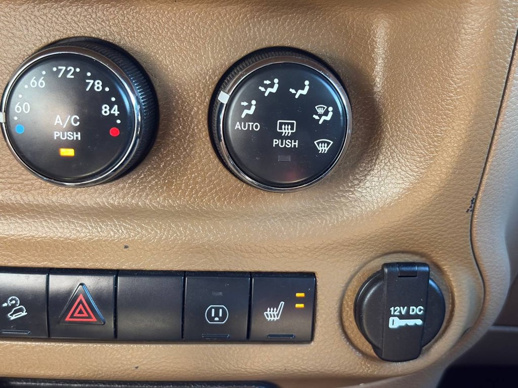 2014 Jeep Wrangler Unlimited Image 21