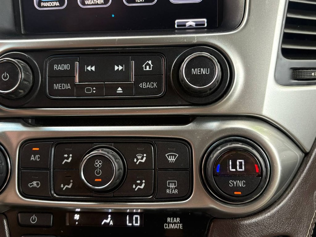 2015 Chevrolet Suburban Image 29