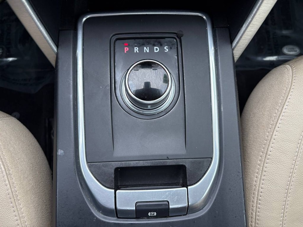 2016 Land Rover Discovery Sport Image 33
