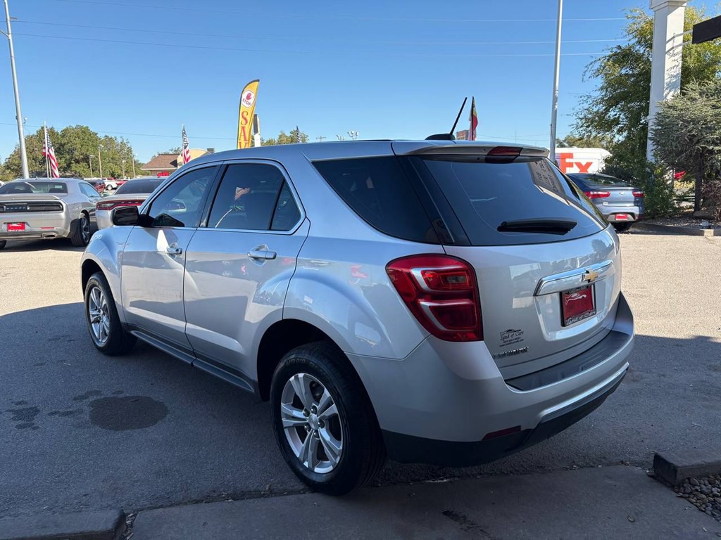 2017 Chevrolet Equinox Image 35